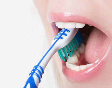 8 Bad Brushing Habits to Break in 2021- treatment at comfortsmiles in Ann Arbor  